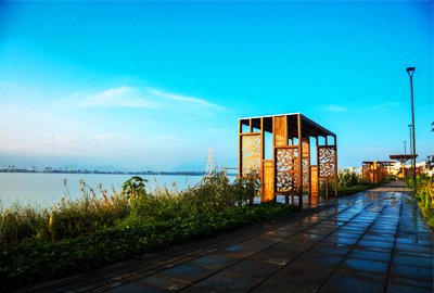 Krishnampathy Lake Deck